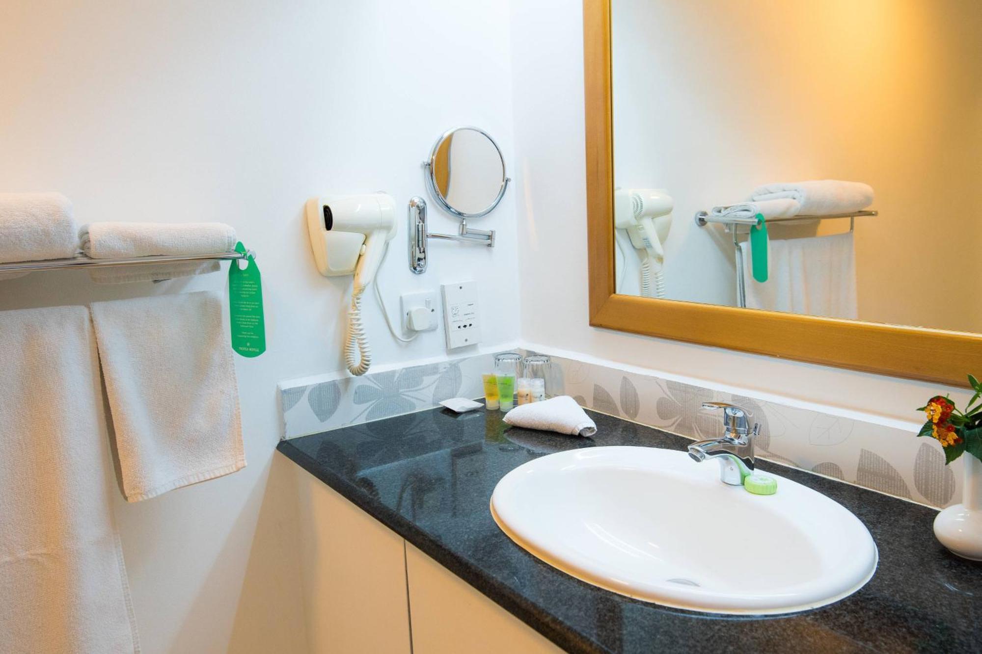 Protea Hotel By Marriott Dar Es Salaam Oyster Bay Zewnętrze zdjęcie
